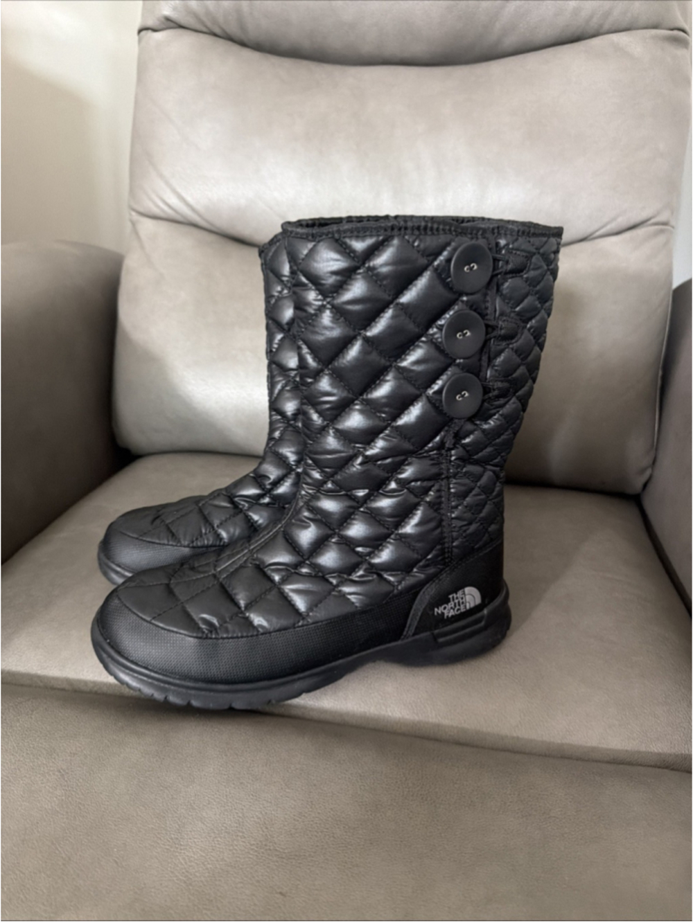 The North Face Thermoball Stockinette Print, Women Sz 8, Black Faux Fur NF0A2T5K